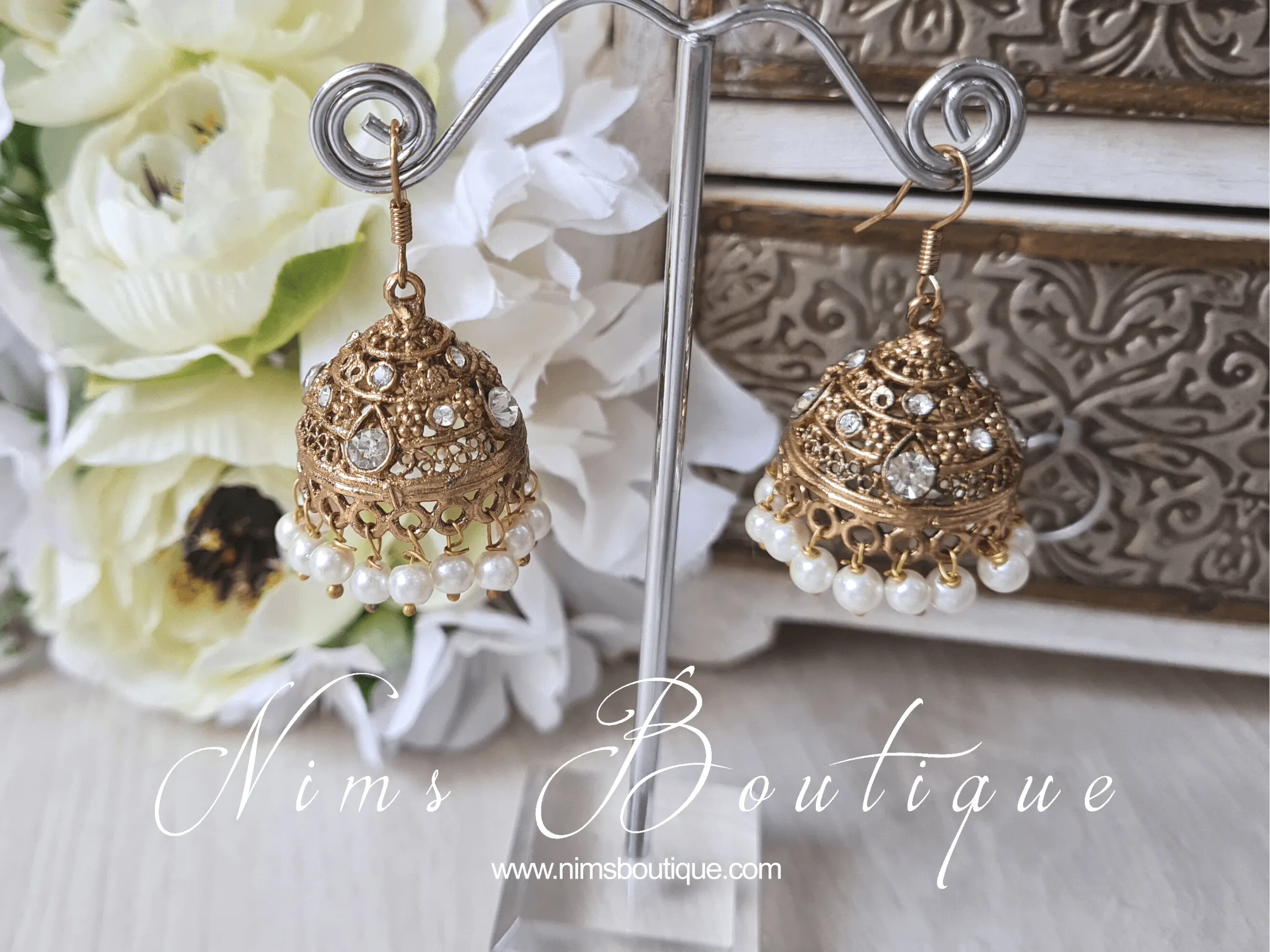 NB Small Antique Gold & Pearl Chumke (2)