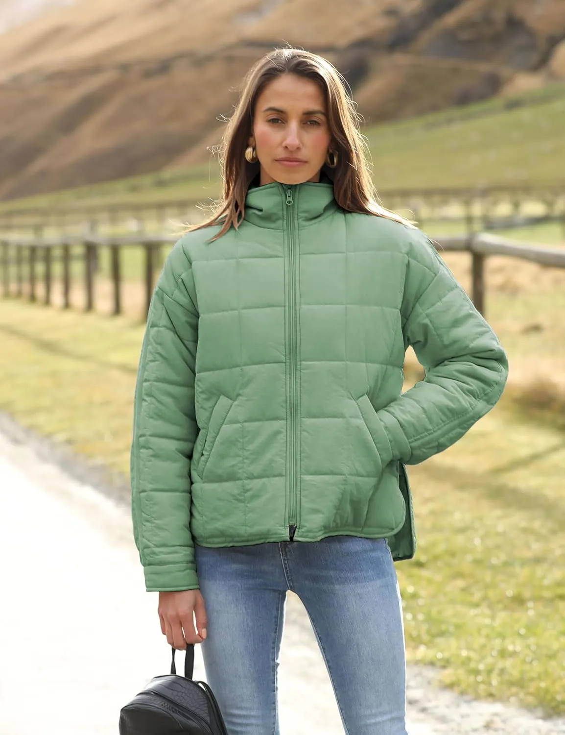 Omoone Women's Quilted Puffer Jacket Zip Up Oversized Lightweight Padded Down Coat Outerwear
