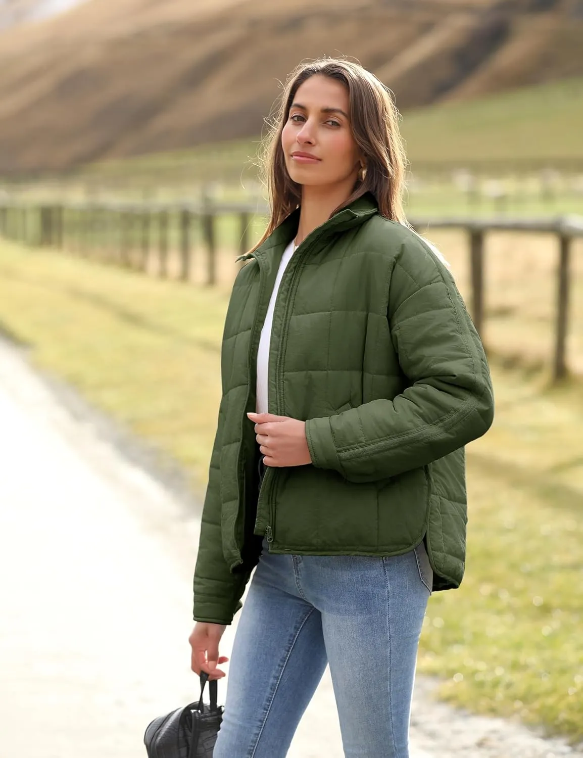 Omoone Women's Quilted Puffer Jacket Zip Up Oversized Lightweight Padded Down Coat Outerwear