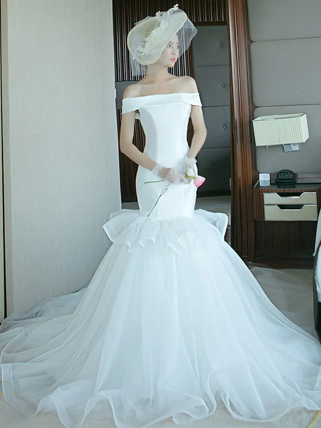 Plus Size Mermaid Wedding Dresses Off Shoulder Tulle Polyester Short Sleeve Bridal Gowns with Court Train
